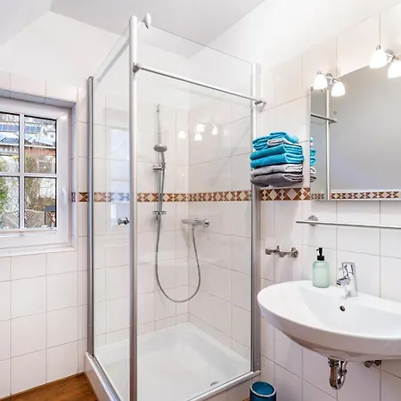 Haus Lindenfuerst Apartamento *